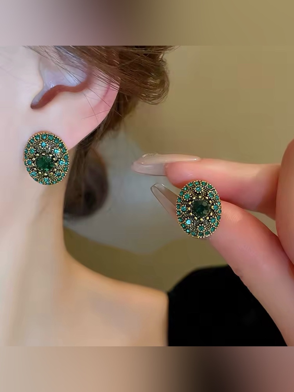Green Crystal Oval Stud Earrings - Emerald Tone